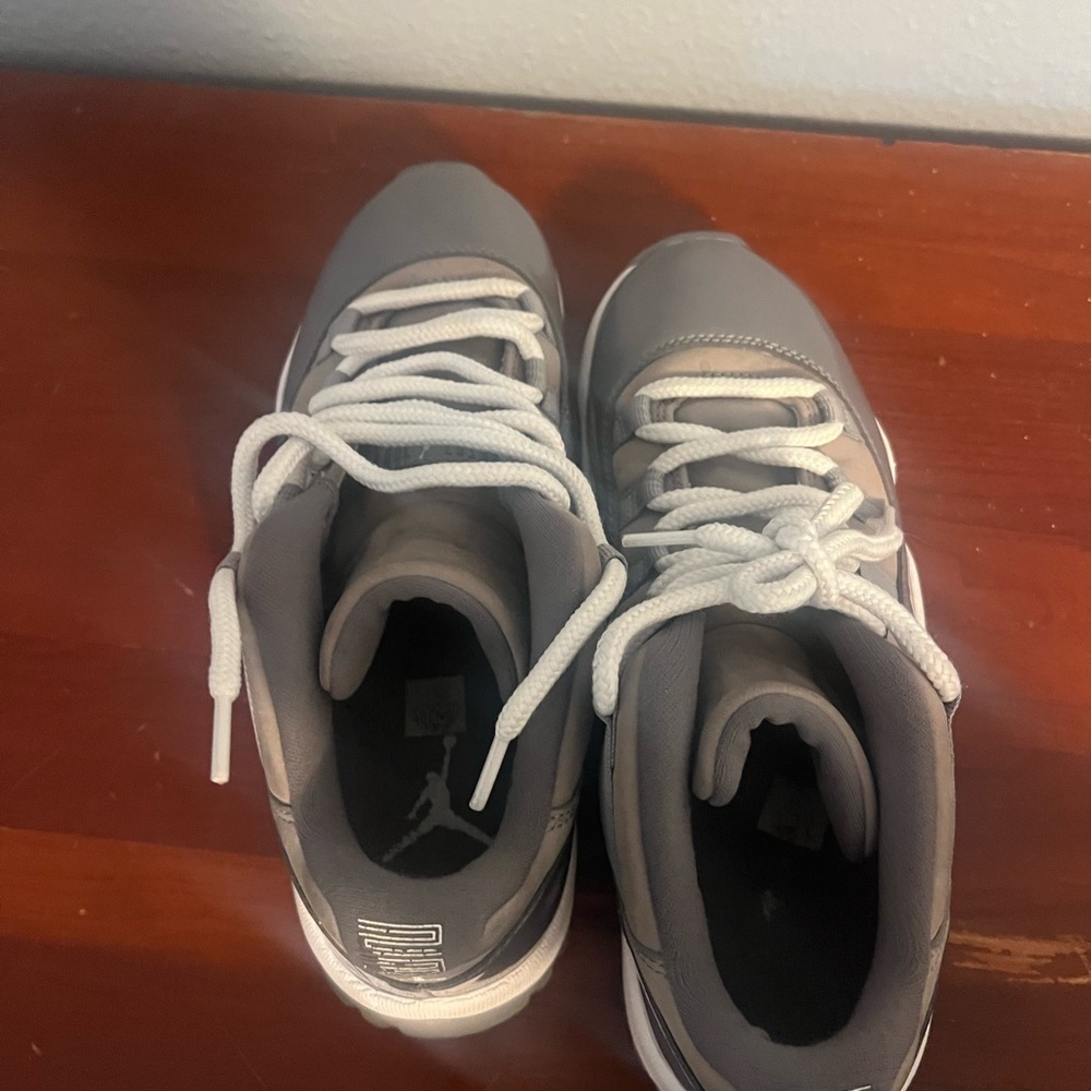 Jordan Athletic Shoes - Air Jordan 11 Retro Cool Gray - Picture 4 of 14